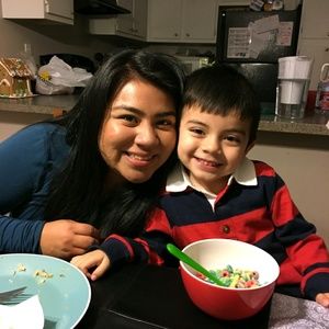 Meet your Posher, Kenia